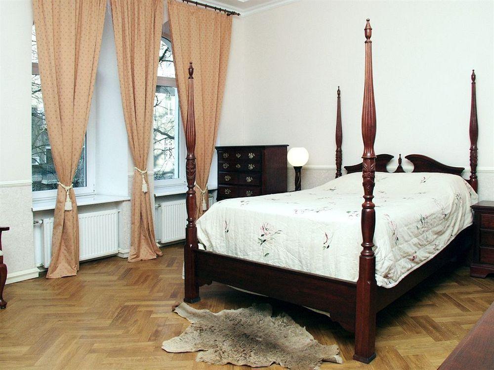 Pecherskie Lipki Hotel Kiev Exterior foto