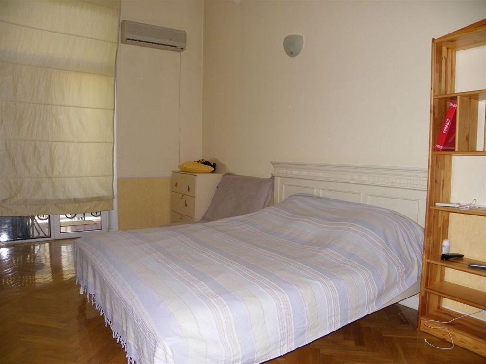 Pecherskie Lipki Hotel Kiev Exterior foto